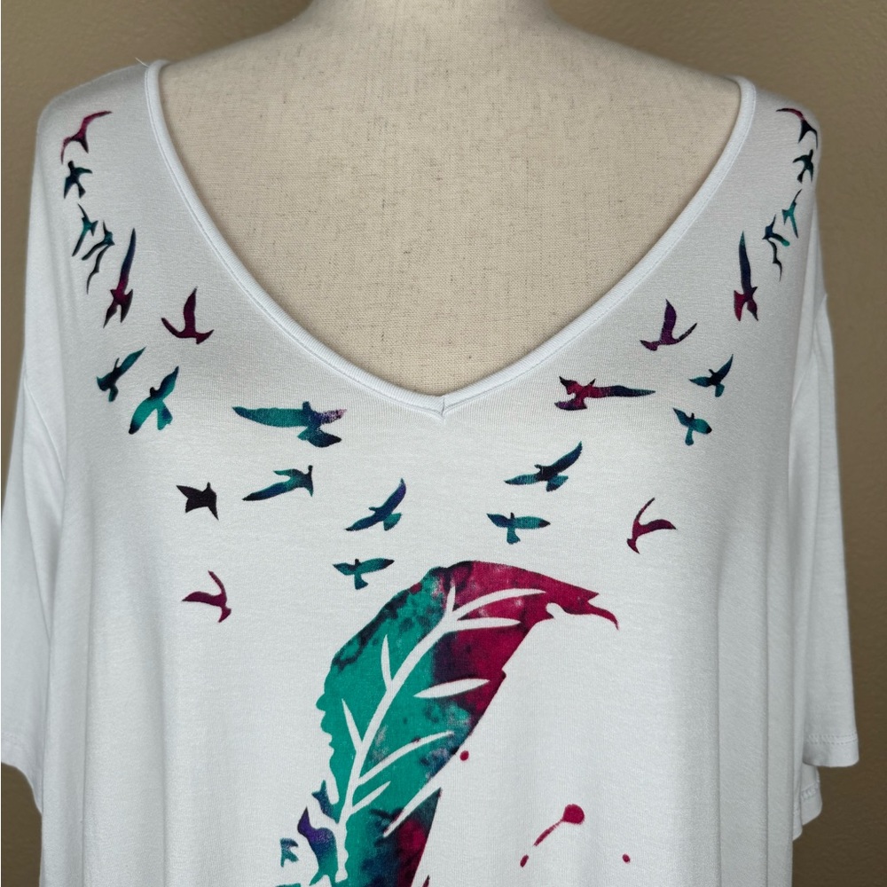 Anthony Richards Watercolor Dove & Feathers White Shirt. Size- 3X - Picture 4 of 7